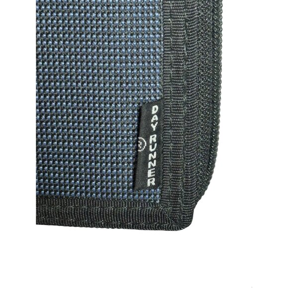 Day Runner Fact Centre Personal Organizer 3-Ring Binder With Zippered Cover - Picture 3 of 11